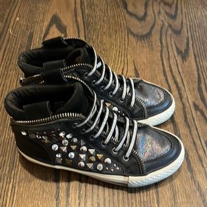 Ash studded little girl high tops size 31/1